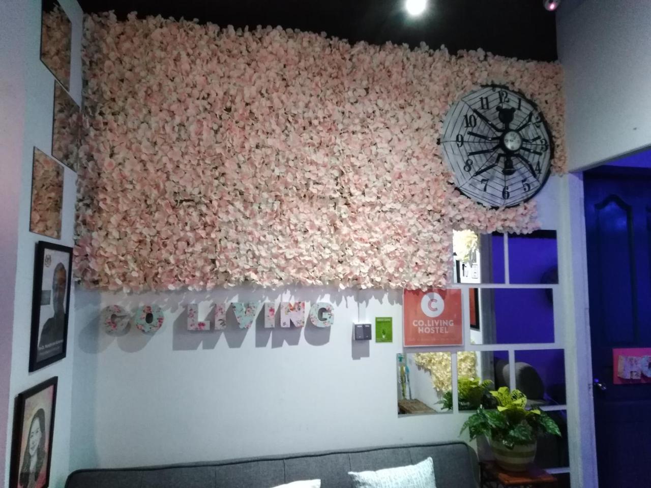 Co.Living Hostel Bandar Seri Begawan Exterior foto